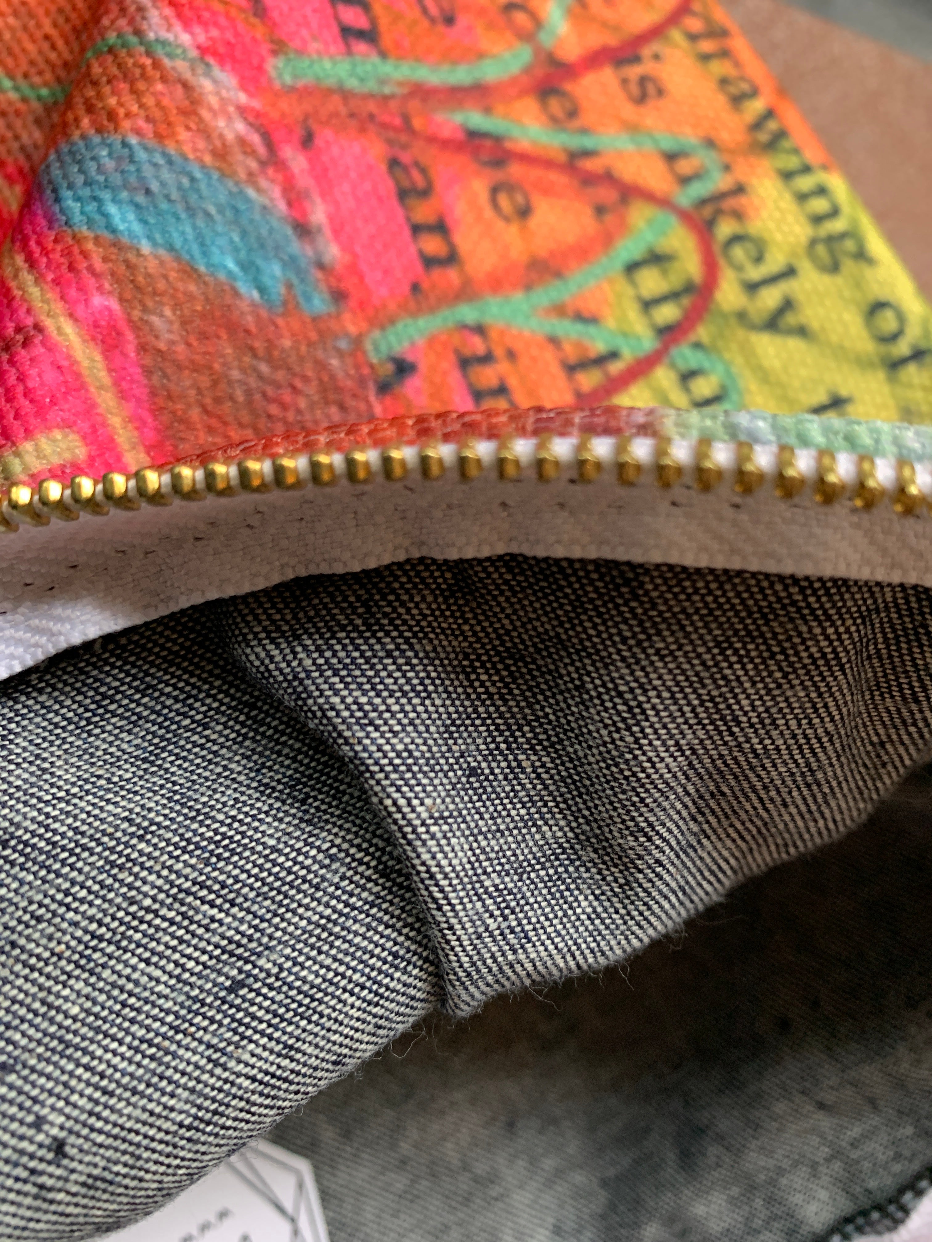 14” Flat Pouch with Strap - Pinks