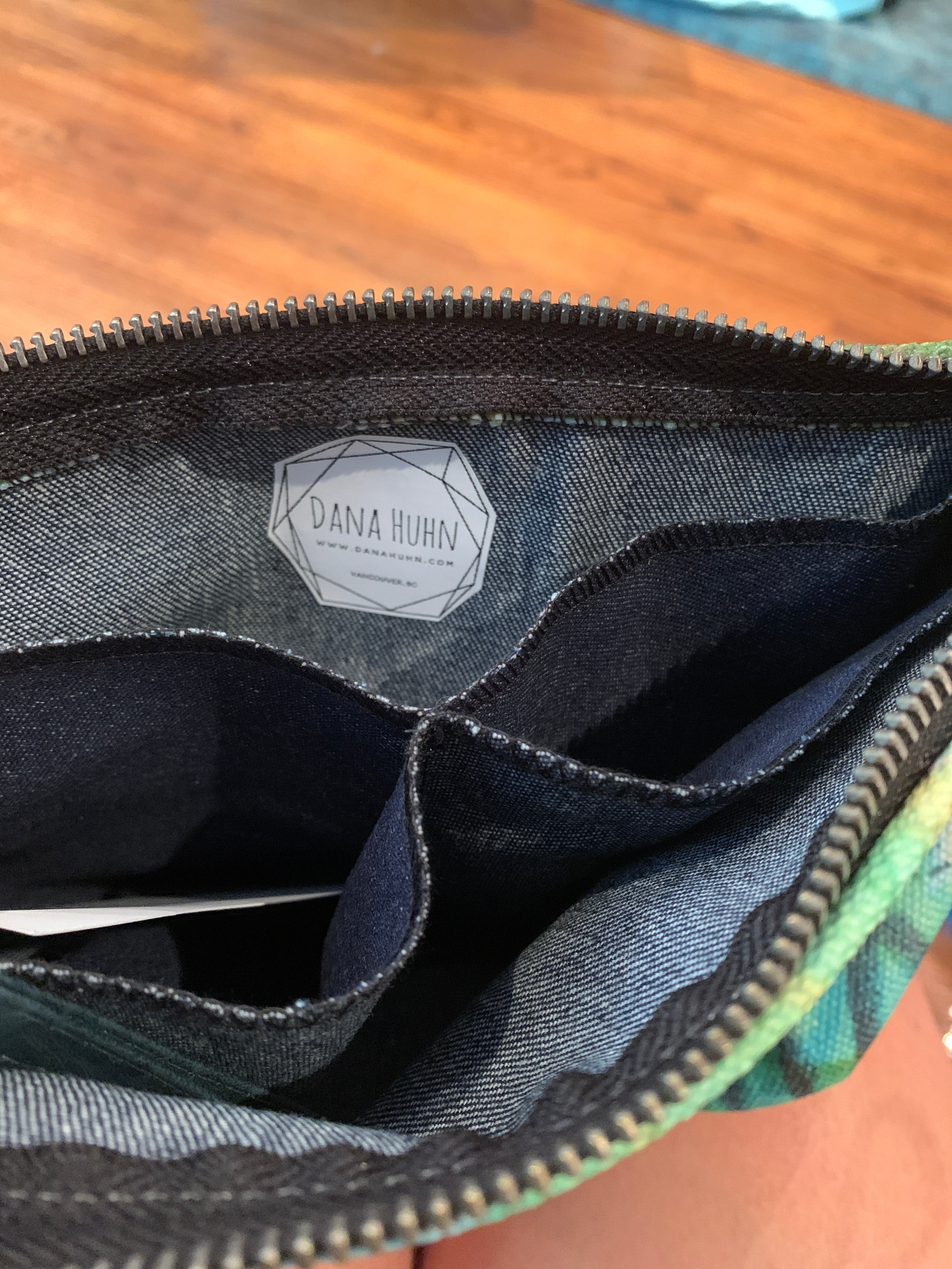 10" Travel Bag - Green Layers
